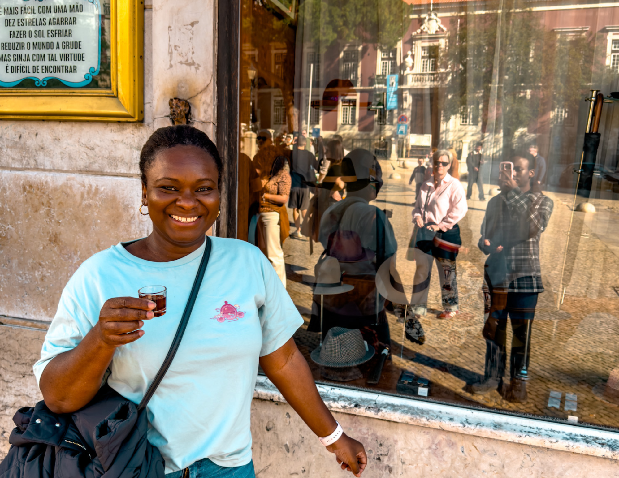 LISBON TRAVEL TIPS.png